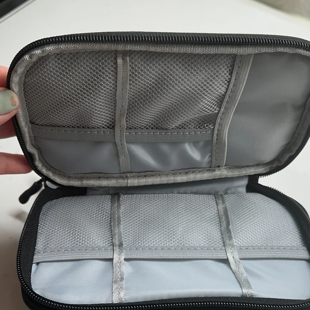 NEW Tech Zippered Organizer Travel Case In Black